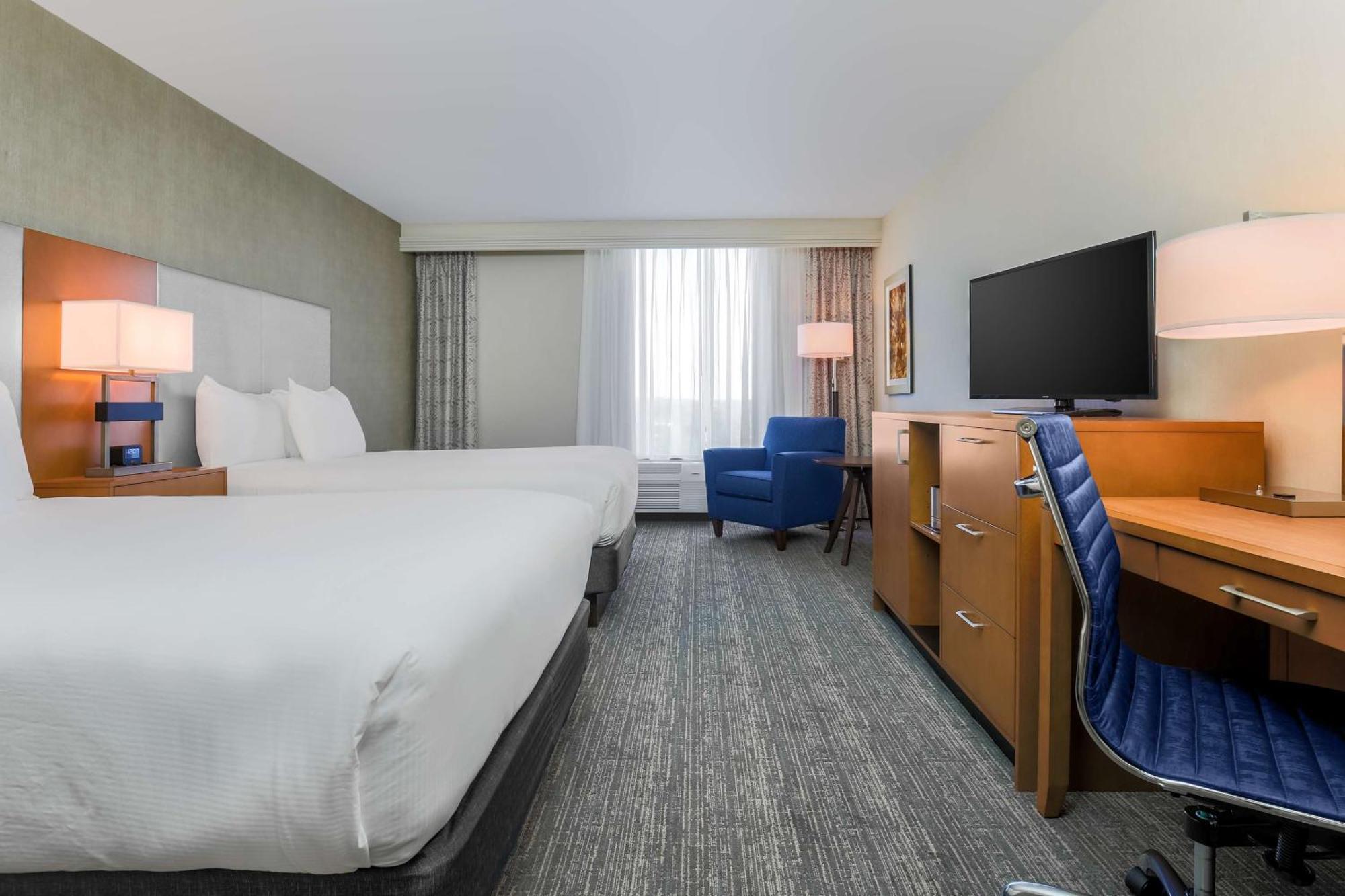 Готель Doubletree By Hilton Atlanta Airport College Park Екстер'єр фото