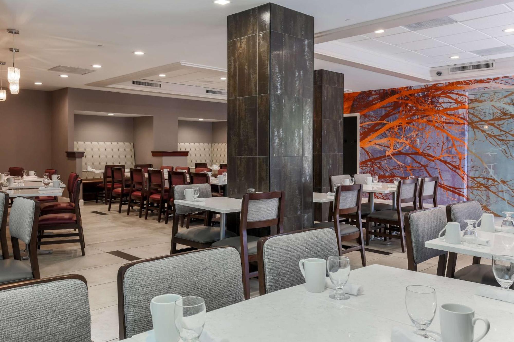 Готель Doubletree By Hilton Atlanta Airport College Park Екстер'єр фото